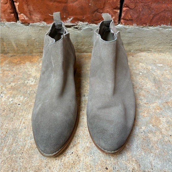 BP Womens 7 Taupe Tan Suede Ankle Boots Booties - Picture 4 of 10